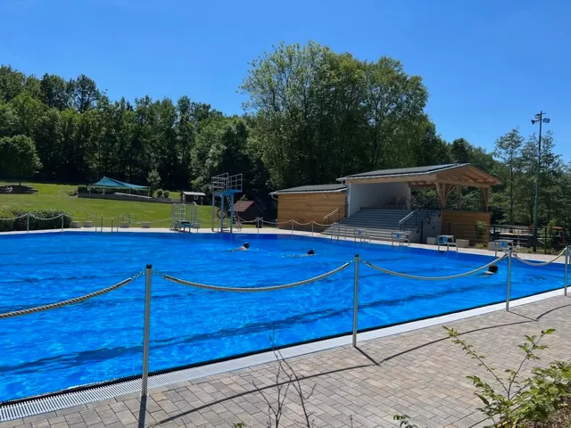 Außenbereich Freibad Hofbieber