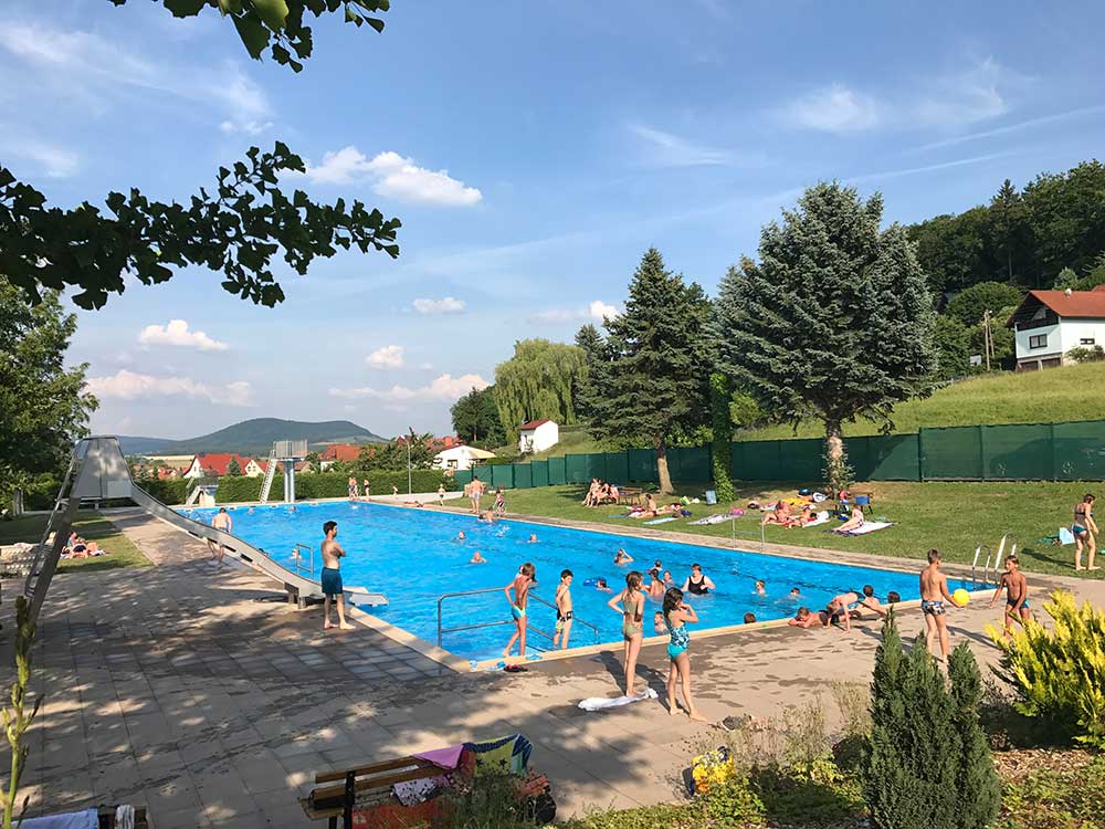 Außenbereich Freibad Dermbach