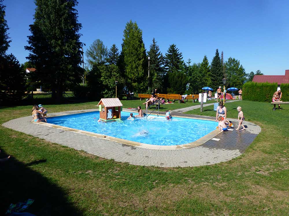 Kinderland Freibad Dermbach