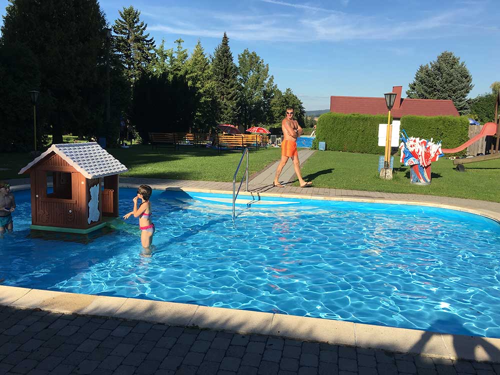 Kinderland Freibad Dermbach